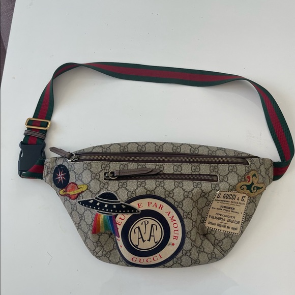 Gucci Other - Gucci Courrier Supreme GG Belt Bag